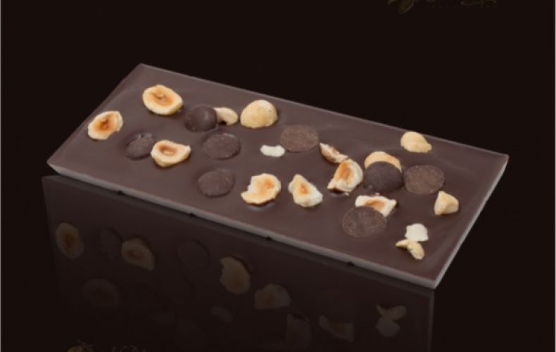 Brownie - Czekolada gorzka z orzechami i kawałkami czekolady